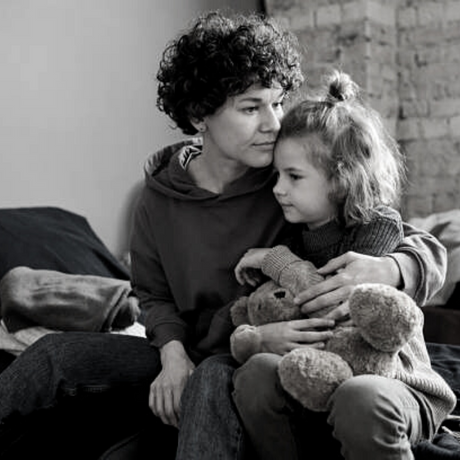 Εμφυλη Βία / Ξενώνες Φιλοξενίας